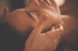 central-holistics-indian-head-massage